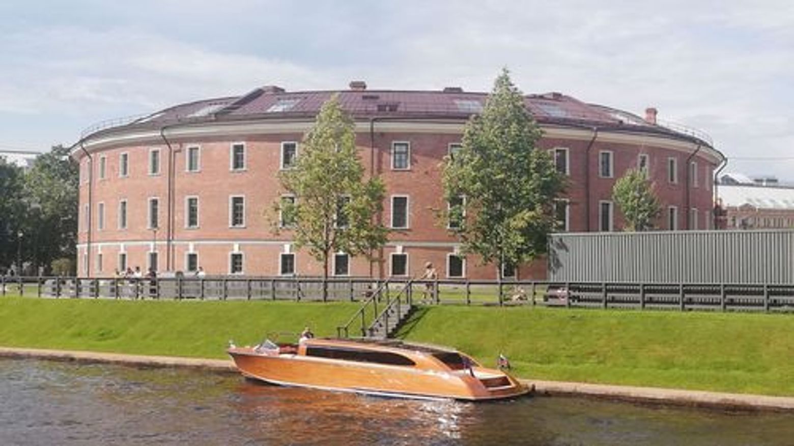 Прогулка от Адмиралтейской до Новой Голландии: здесь жили олигархи, ювелиры и банкиры - photo 3