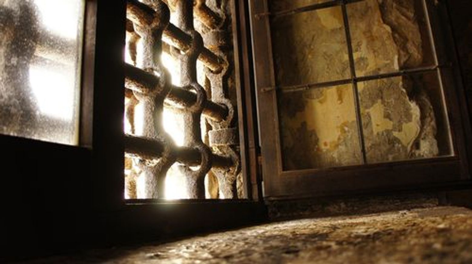 Venice: Doge's Palace Ticket & Audio Tour with St. Mark's Square Walk - photo 4