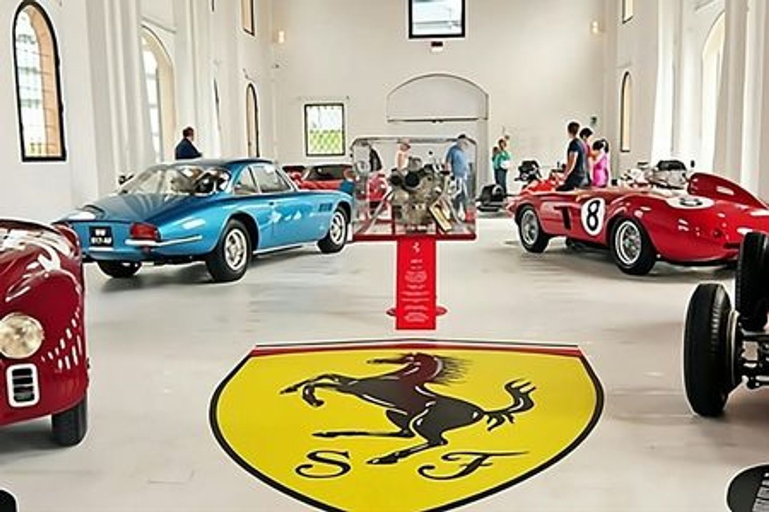 Музеи Automobili Lamborghini, Ferruccio Lamborghini, Ferrari и Enzo Ferrari - photo 3