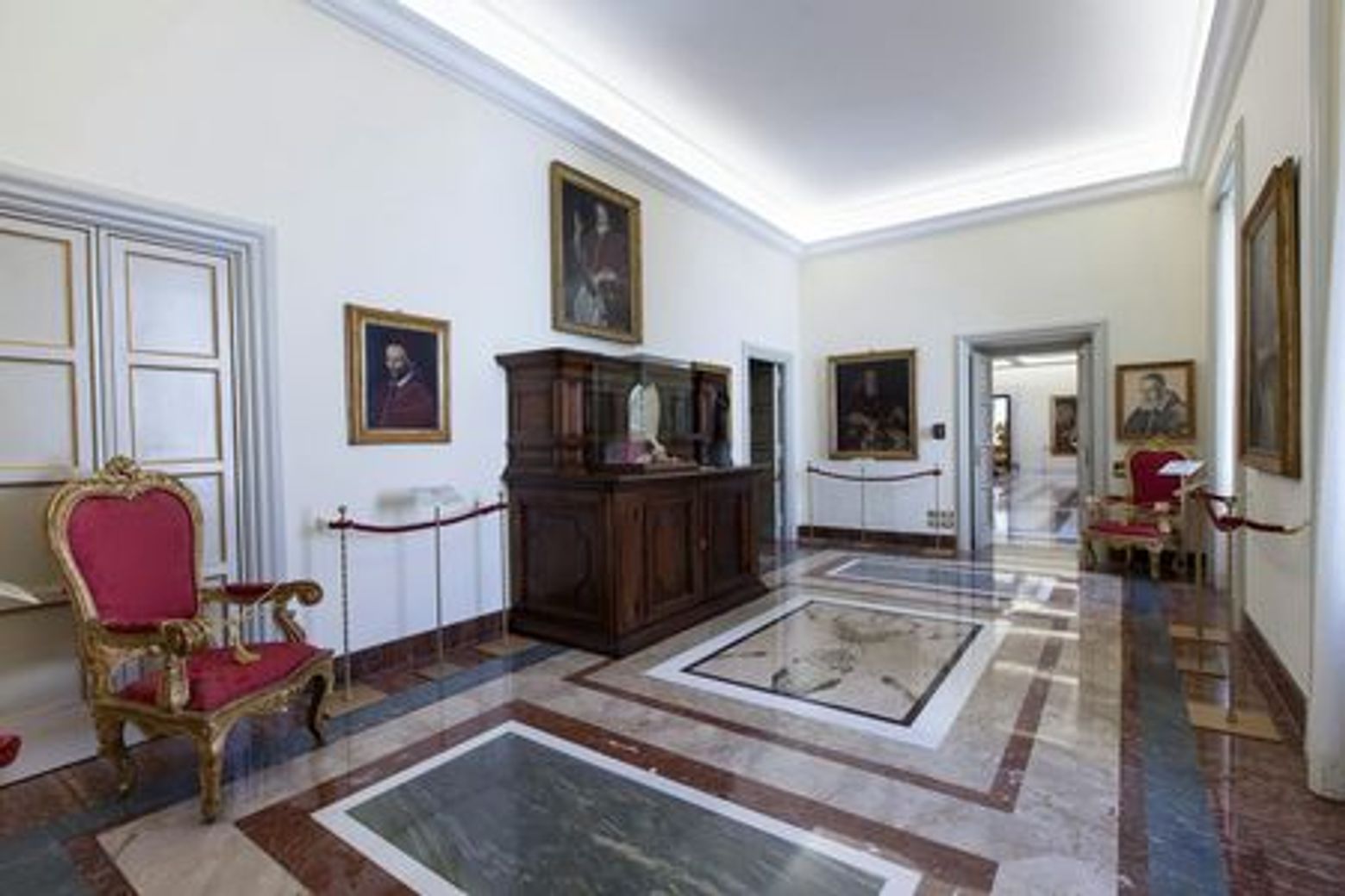 Папский дворец и сады Кастель-Гандольфо: вход + дополнительный астрономический купол - photo 3