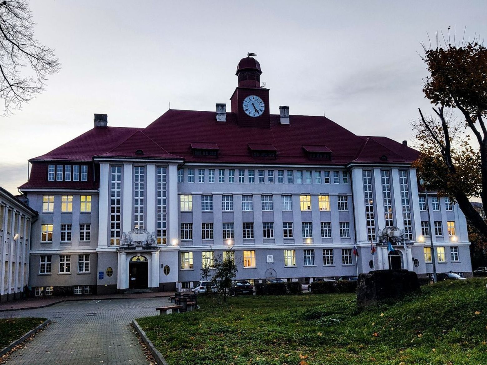 Загадочный Амалиенау: прогулка для детей и родителей с котенком Кэтцхеном