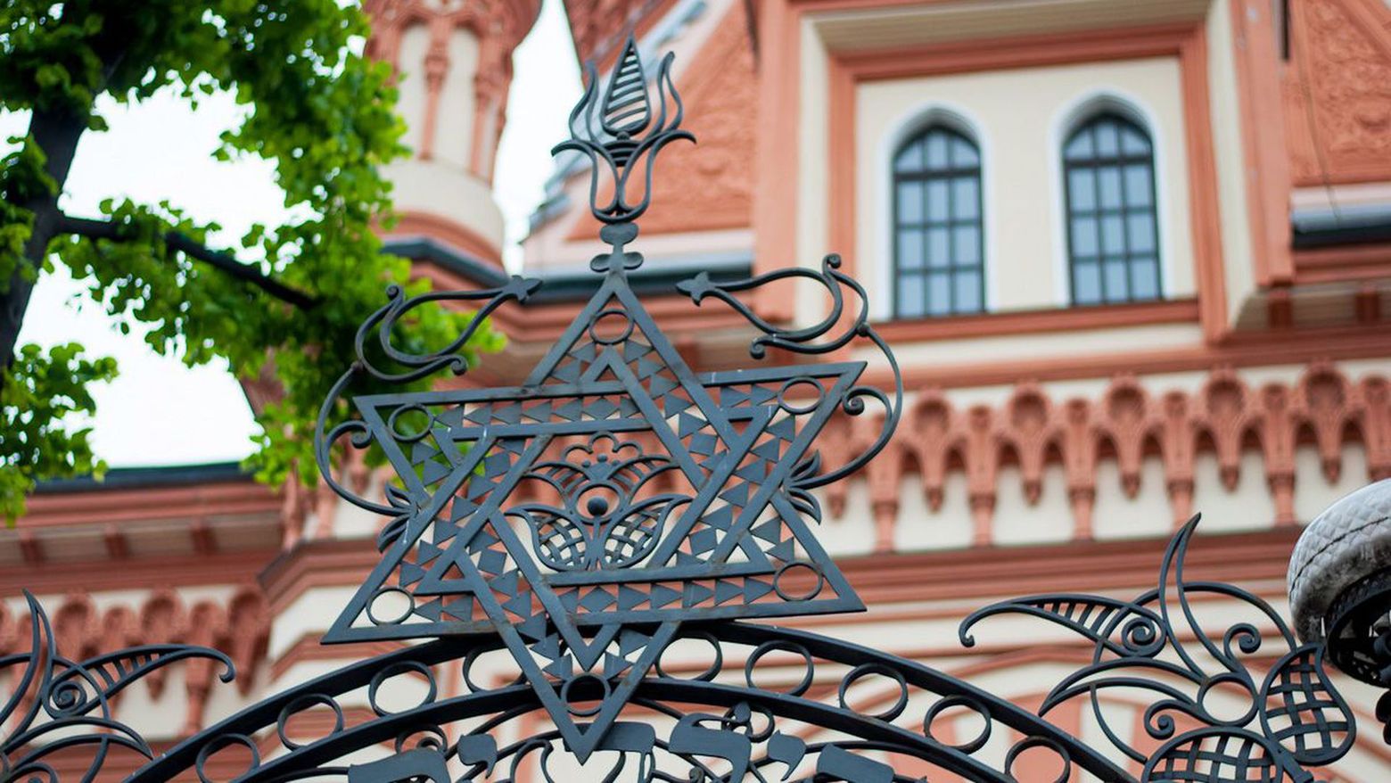 Культурное погружение: жизнь евреев в многонациональном Петербурге