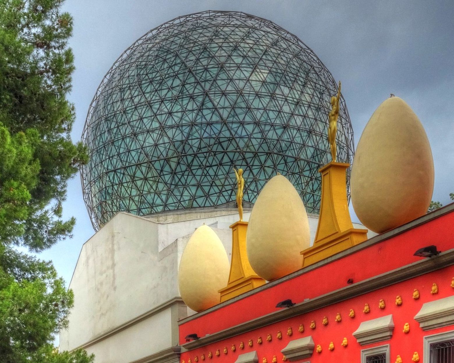 Театр-музей Сальвадора Дали в Фигерасе: билет и аудиоэкскурсия в приложении