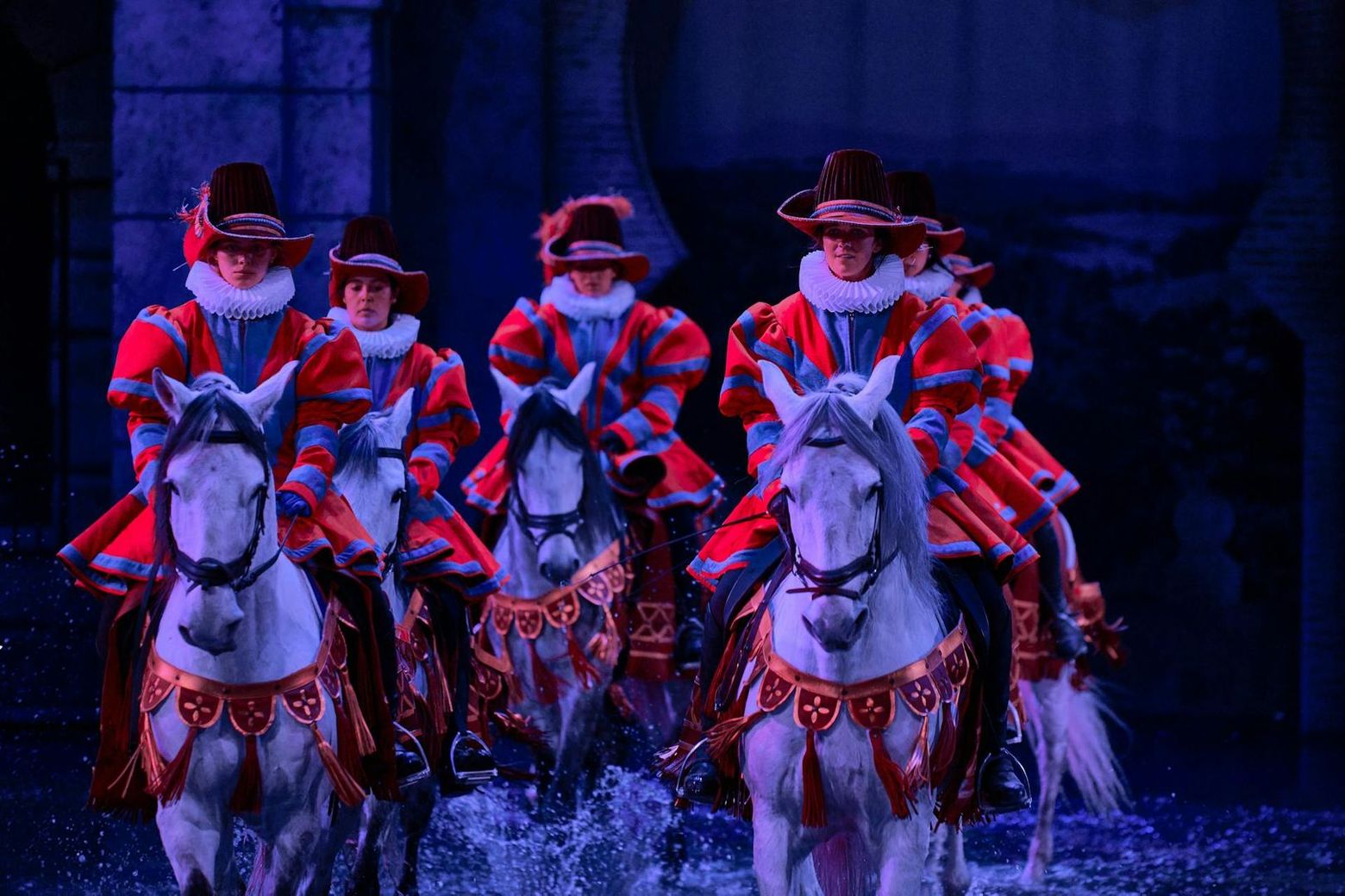 Puy du Fou España: вход в парк + вечернее шоу El Sueño de Toledo - photo 2