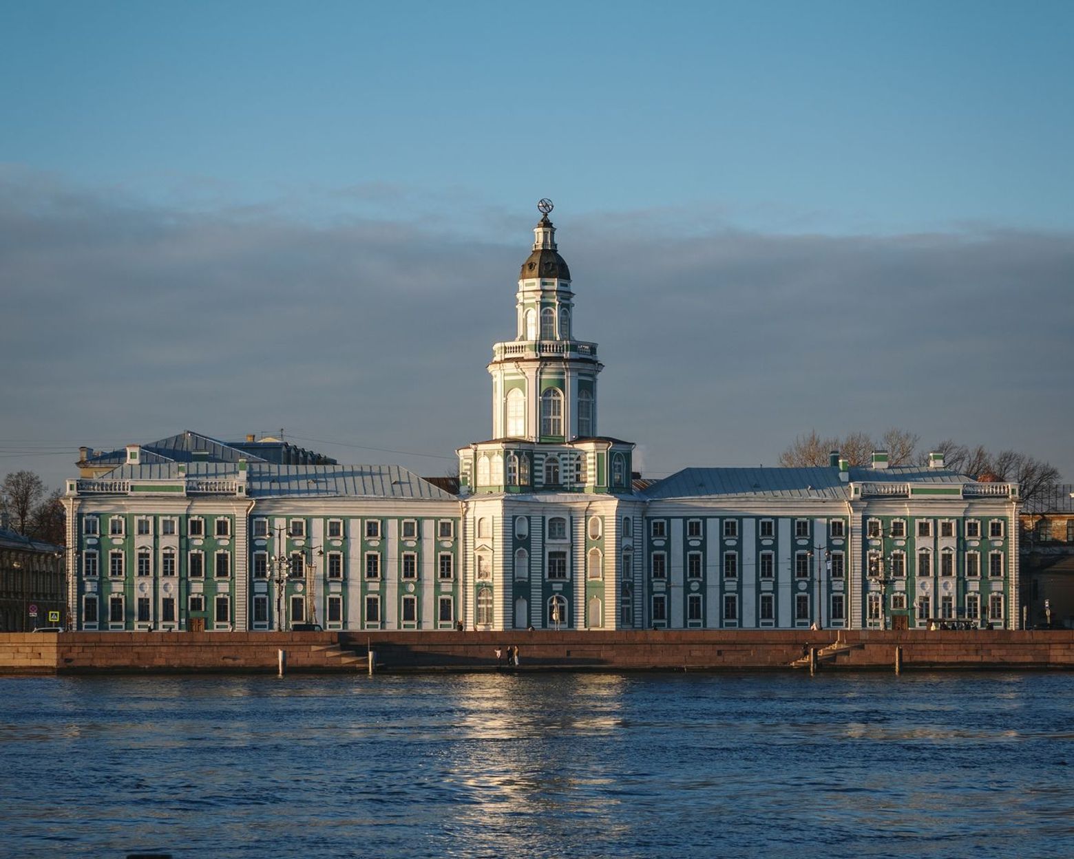 Петровская Кунсткамера — билет и аудиоэкскурсия в приложении