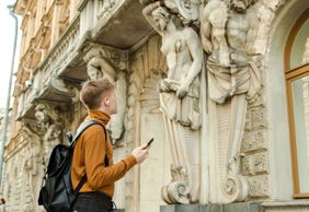 Прогулка от Адмиралтейской до Новой Голландии: здесь жили олигархи, ювелиры и банкиры