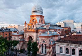 Культурное погружение: жизнь евреев в многонациональном Петербурге