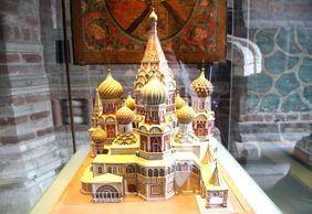 Храм Василия Блаженного: история, загадки и легенды в лабиринтах церкви