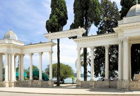 Сухум: аудиопрогулка по набережной древнего приморского города