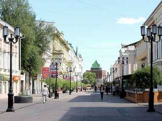 Маленькие дворики и широкие панорамы: необычная прогулка по Нижнему Новгороду