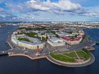 Стрелка Васильевского острова ― научное сердце Петербурга