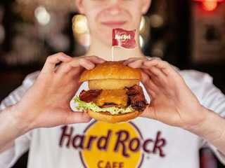 Hard Rock Cafe Berlin: Skip-the-Line Entry + меню из 2 или 3 блюд