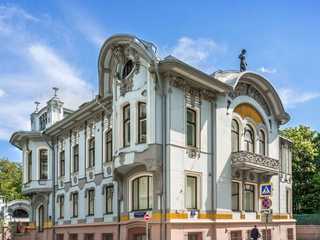 Секреты посольств Москвы в паутине старых переулков