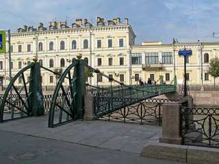 Мосты Петербурга: прогулка по уникальным достопримечательностям города