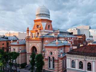 Культурное погружение: жизнь евреев в многонациональном Петербурге