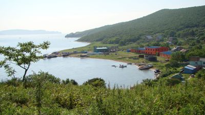 Остров Попова: прогулка на краю света