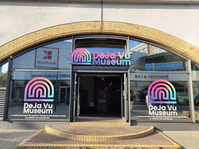 Историческая одиссея по Берлину с билетом в музей DeJa Vu