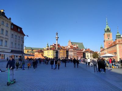 Откройте для себя величие Варшавы: Аудиотур в приложении