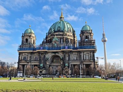 Berlin's Historical Journey: Sightseeing with Neues Museum Ticket - photo 2