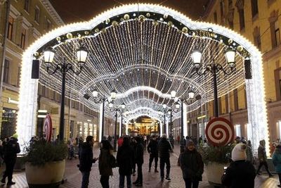 Рождество в Петербурге: прогулка по нарядному городу с праздничными историями - photo 3