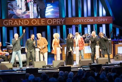 Шоу кантри-музыки Grand Ole Opry: вход на стандартные места - photo 4