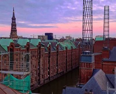 Hamburg's Historic Highlights Tour with Hamburg Dungeon Ticket - photo 3