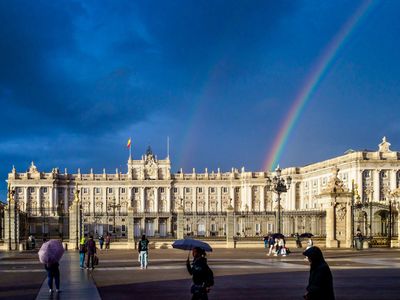 Madrid: Royal Palace & Gardens Fast-Track Ticket & Audio Tour