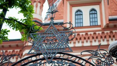 Культурное погружение: жизнь евреев в многонациональном Петербурге