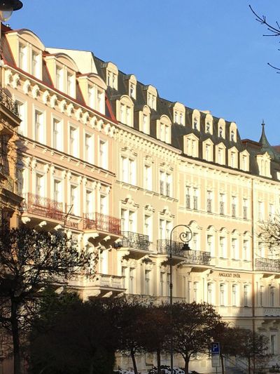 Карловы Вары: бриллиант в окружении изумрудов