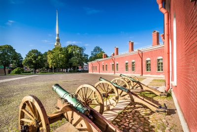 Петропавловская крепость: историческая прогулка в самом сердце Петербурга - photo 2