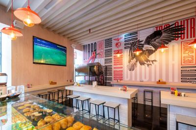 Эстадион Лус и музей Бенфики: входной билет + закуска + шарф - photo 2