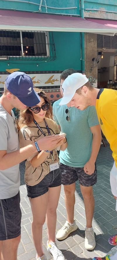 Учим иврит на рынке Кармель