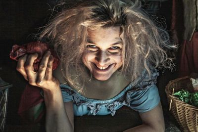 Лондонский мост: входной билет + Bratwurt хот-дог с пивом - photo 2