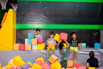 Фан-парк Froggy's: батут, детская площадка и веревочный парк (1 день) - photo 2