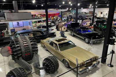 Музей автомобилей знаменитостей: входной билет - photo 2