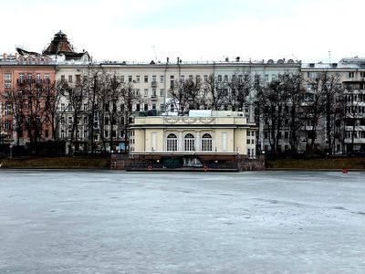 Патриаршие пруды. Поэты, писатели, творцы, обыватели - photo 2