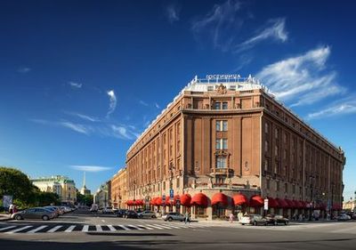 Парадный Петербург: прогулка по Английской набережной до Синего моста - photo 4