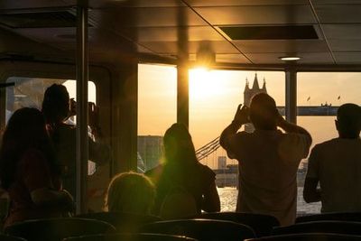 Билет туда и обратно: Uber Boat by Thames Clippers & Painted Hall - photo 4