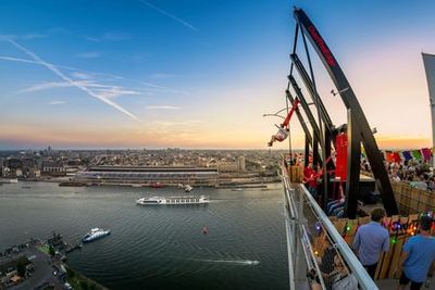 A'DAM Lookout: входной билет + обед или ужин в ресторане Moon Revolving - photo 3