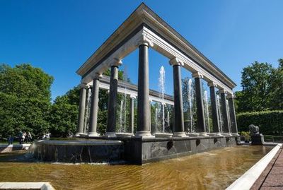 Спасти друга Самсона: квест-экскурсия по Нижнему парку Петергофа (без билета) - photo 4