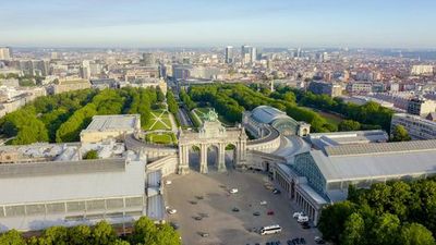 Brussels: Autoworld Ticket & City Highlights Audio Tour - photo 3