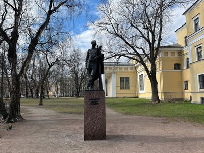 Васильевский Остров: аудиоэкскурсия от метро Василеостровская - photo 3