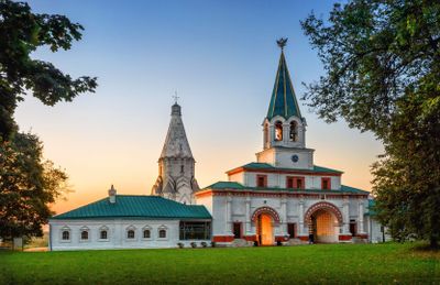 Москва: аудиопрогулка в парке Коломенское с билетом в домик Петра I