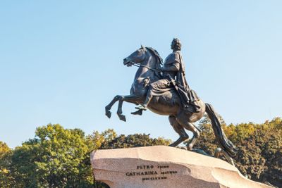 Парадный Петербург: прогулка по Английской набережной до Синего моста - photo 2