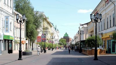 Маленькие дворики и широкие панорамы: необычная прогулка по Нижнему Новгороду
