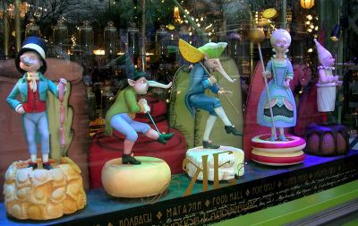 Рождество в Петербурге: прогулка по нарядному городу с праздничными историями - photo 2