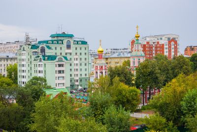Якиманка и Крымский Вал: коллекция архитектурных стилей прошлых эпох — фото 2