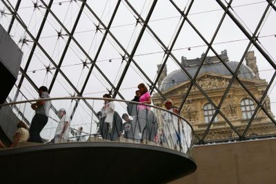Лувр: Входной билет + Размещенный доступ к картине «Мона Лиза» - photo 2