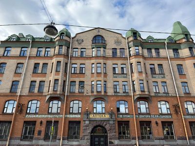 Васильевский Остров: аудиоэкскурсия от метро Василеостровская
