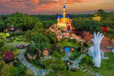 Dream World Бангкок: входной билет + трансфер туда и обратно + обед